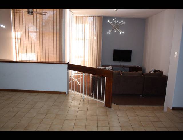 3 BEDROOM HOUSE SOLD IN FLORAUNA